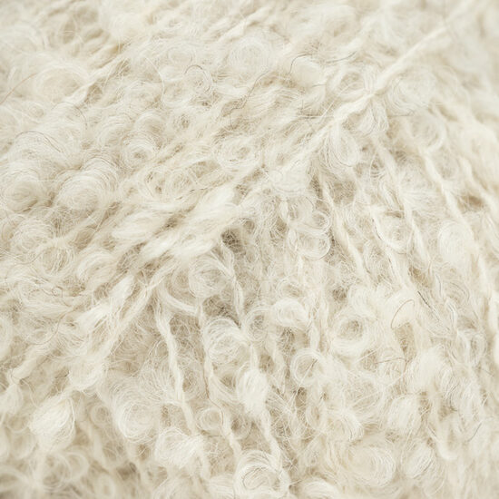 Alpaca Boucle - 8906 ( Dyelot: 10446)